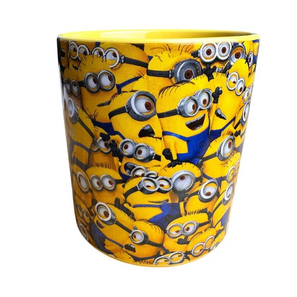 Universal's Despicable Me Cluttered Minions 14oz Ceramic Coffe Mug - Picture 6 of 11